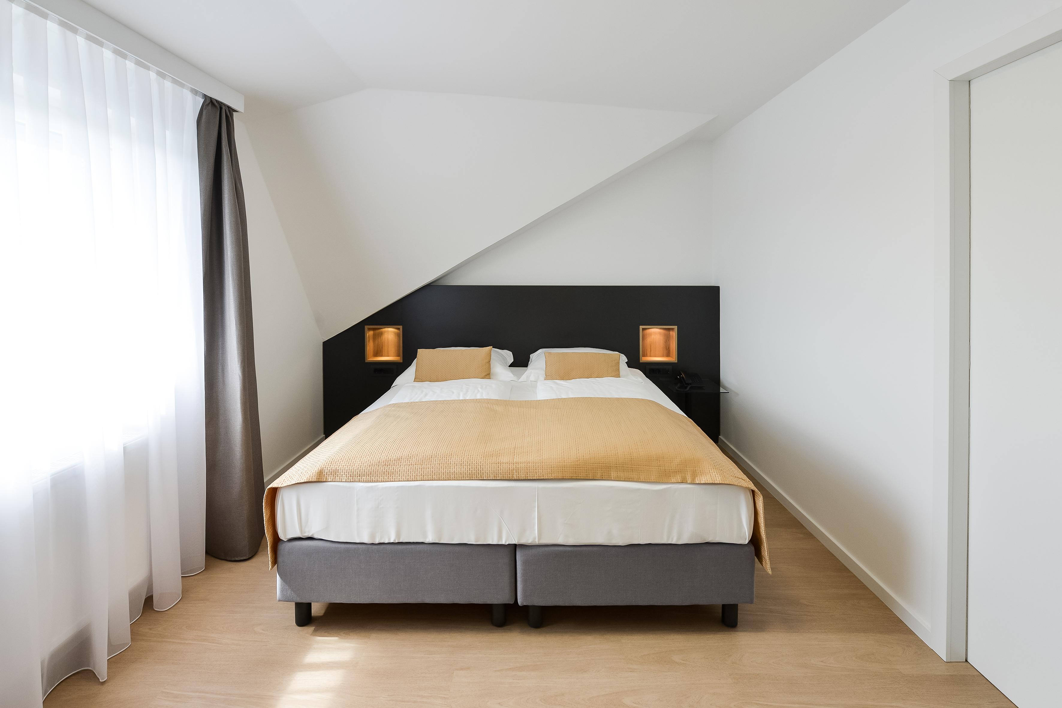 Hotel Ahotel 4*