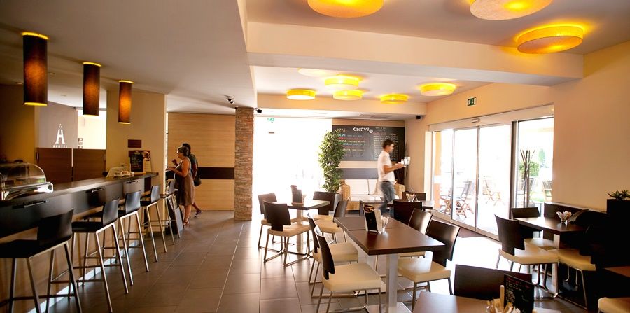Ahotel Hotel 4*